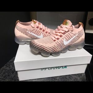 Nike vapormax flyknit 3 size 8